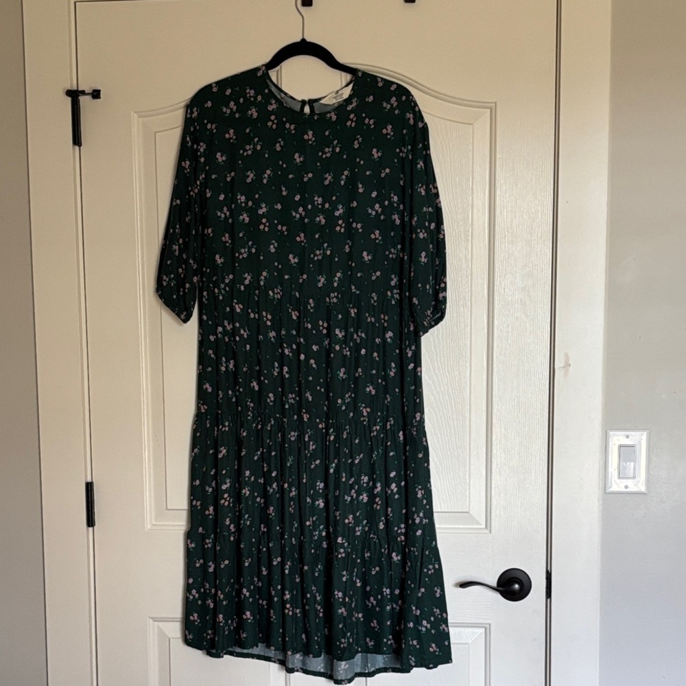 H&M Dark Green Floral Midi Dress